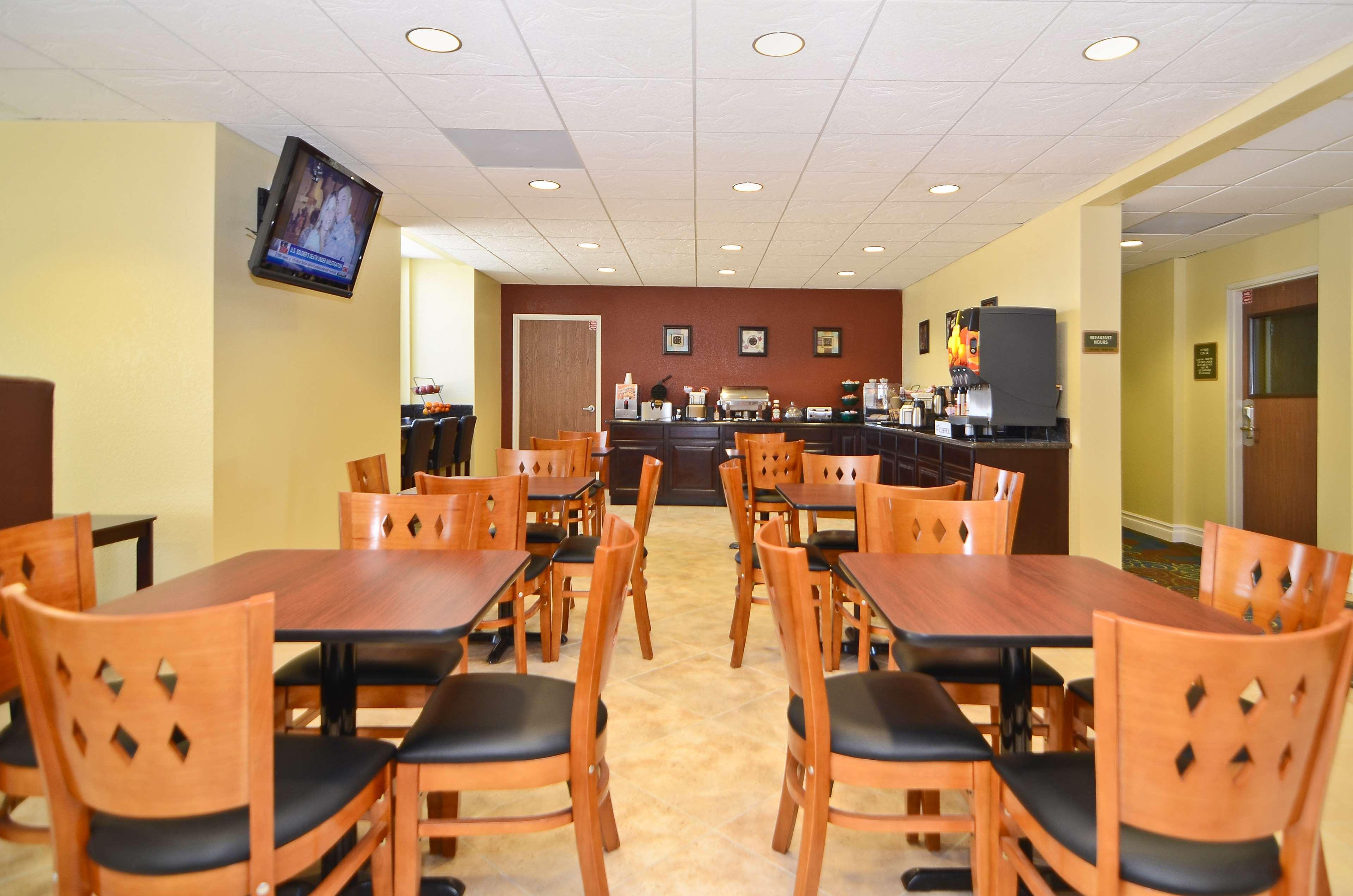 Best Western California City Inn & Suites Bagian luar foto