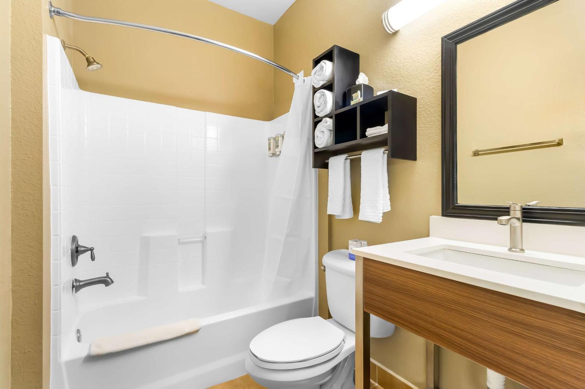 Best Western California City Inn & Suites Bagian luar foto