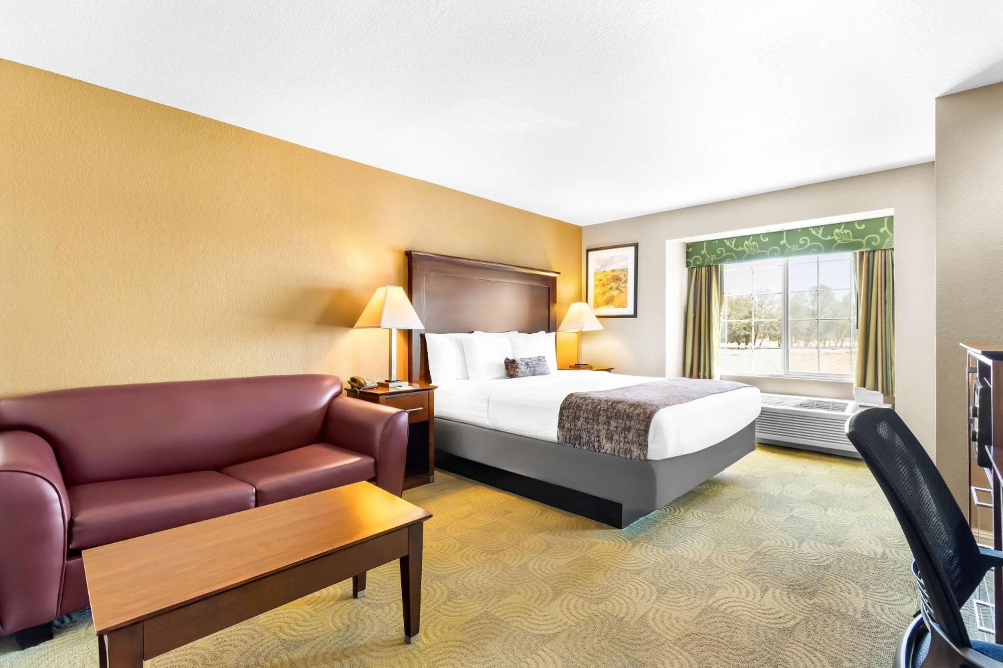 Best Western California City Inn & Suites Bagian luar foto