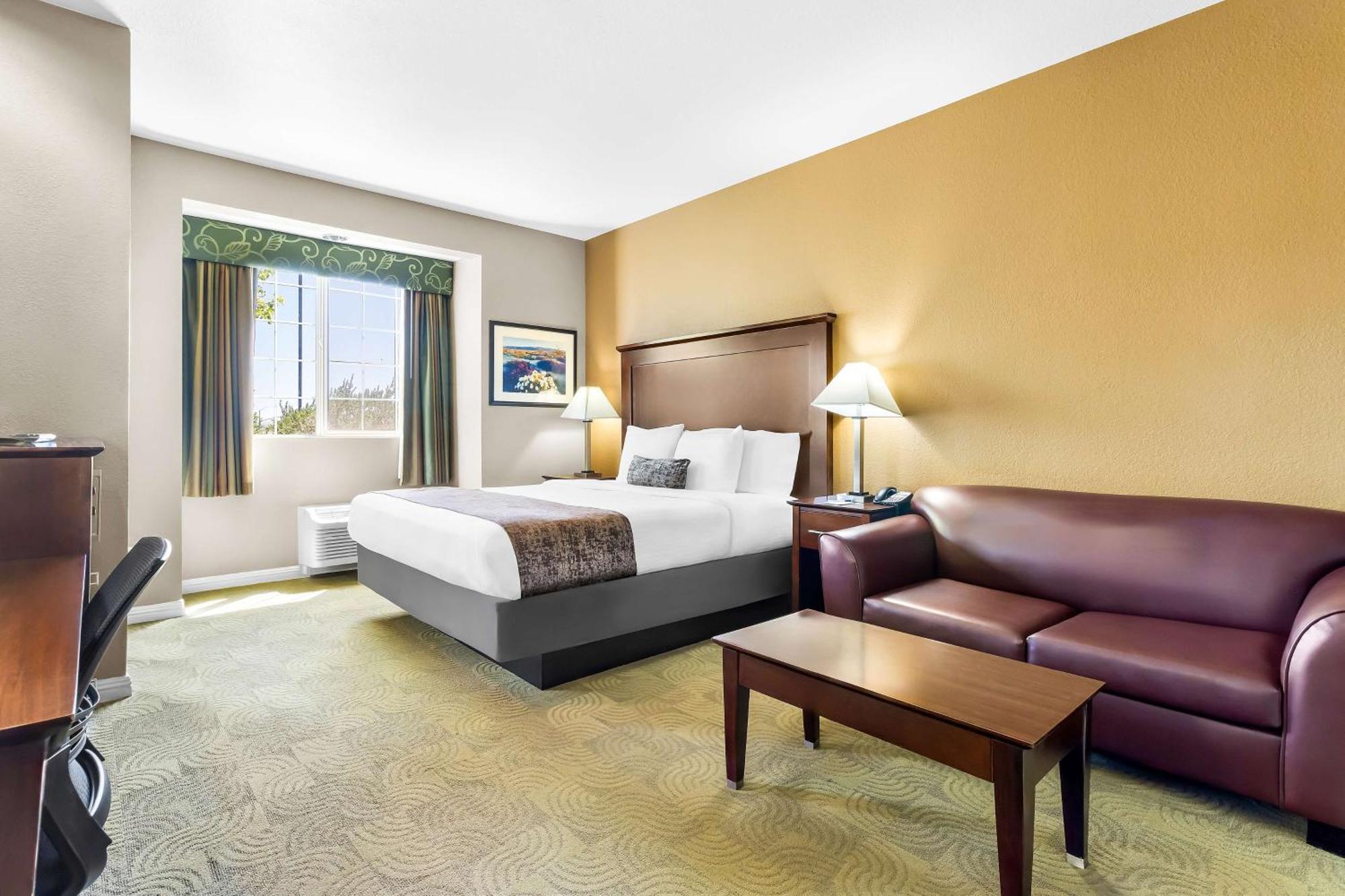 Best Western California City Inn & Suites Bagian luar foto