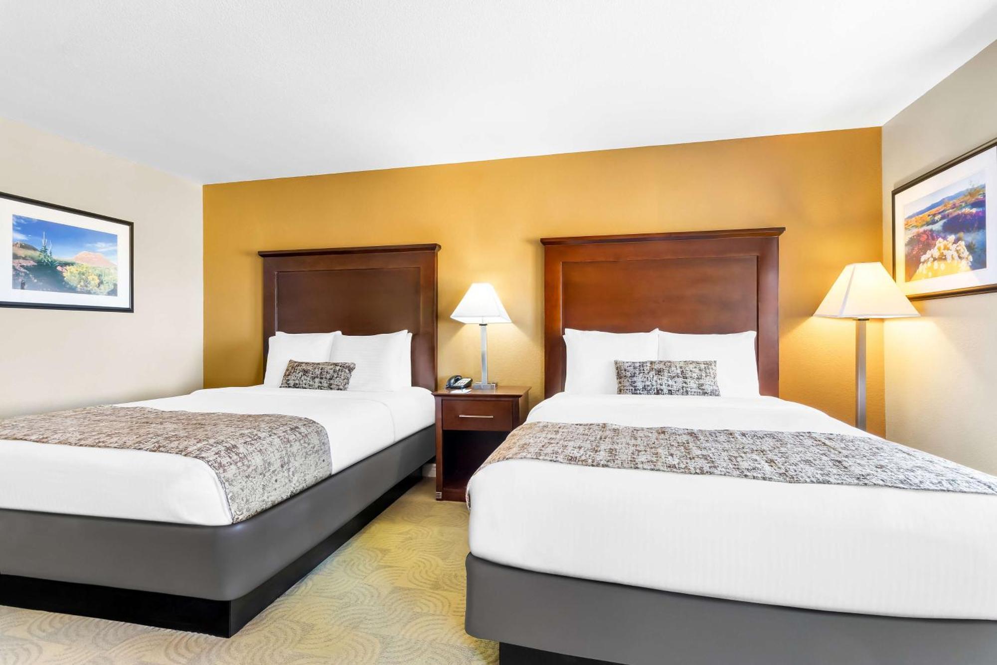Best Western California City Inn & Suites Bagian luar foto