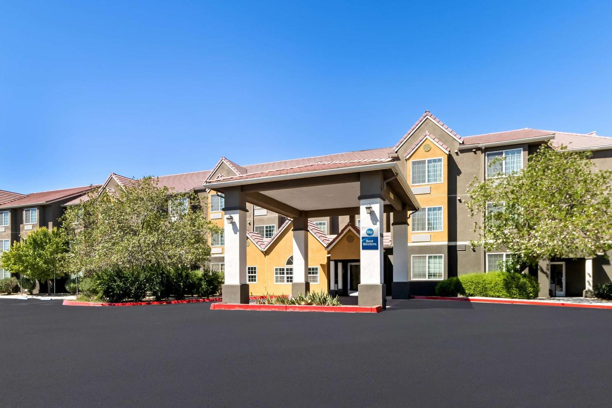 Best Western California City Inn & Suites Bagian luar foto