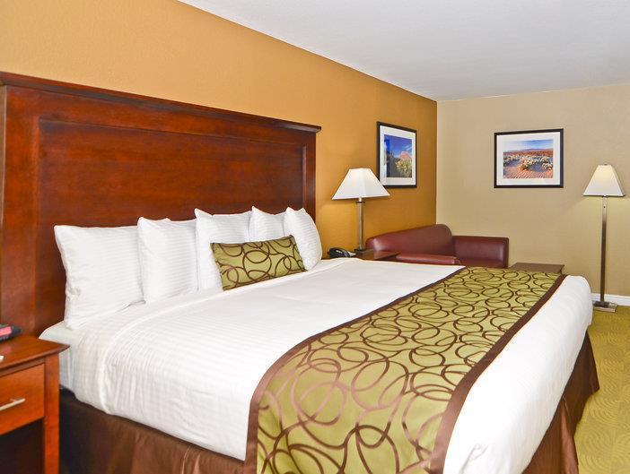 Best Western California City Inn & Suites Bagian luar foto