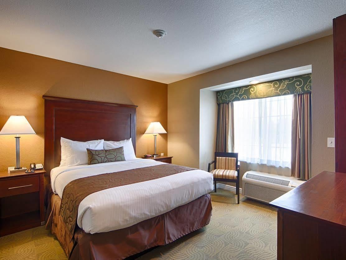 Best Western California City Inn & Suites Bagian luar foto